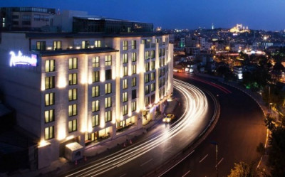 Radisson Blu Hotel Istanbul Pera 5*