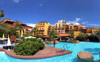 Europe Villa Cortes 5*
