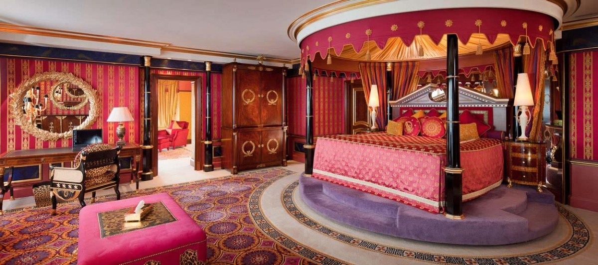 ROYAL TWO-BEDROOM SUITE