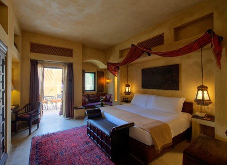 DELUXE SUITE