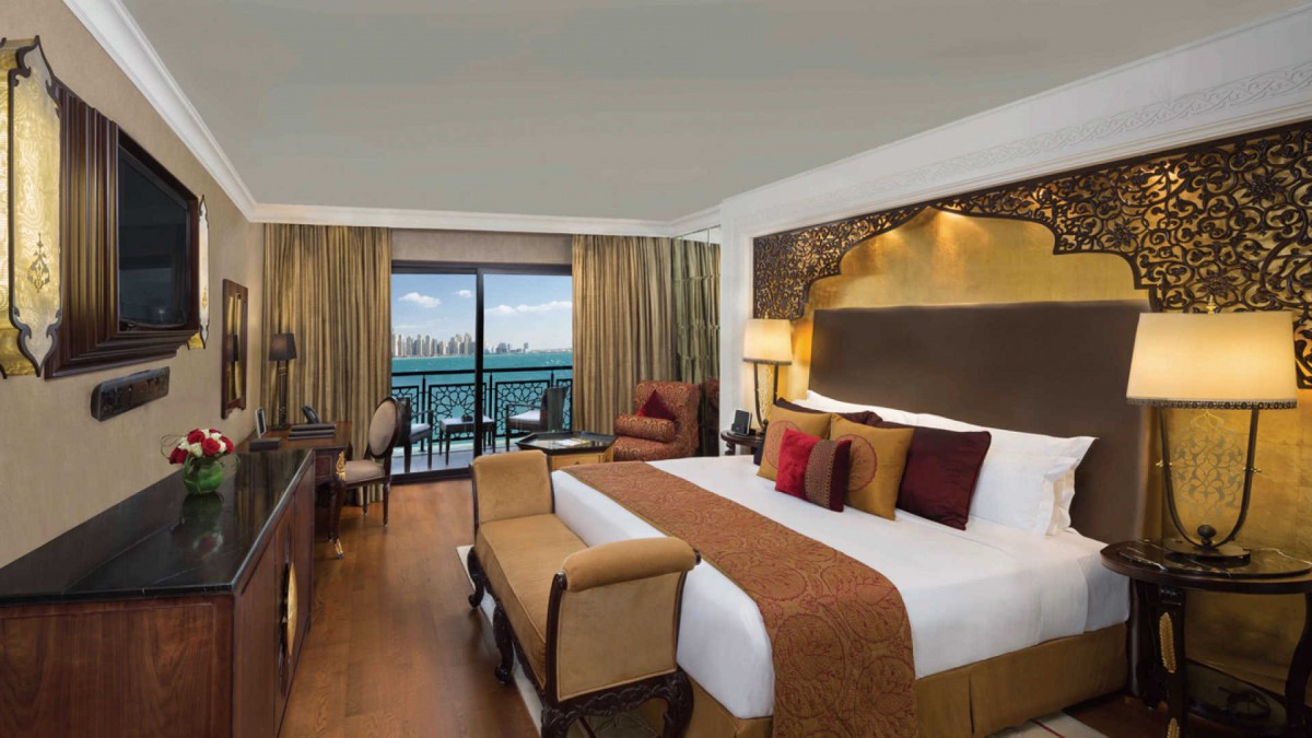 DELUXE KING ARABIAN SEA VIEW