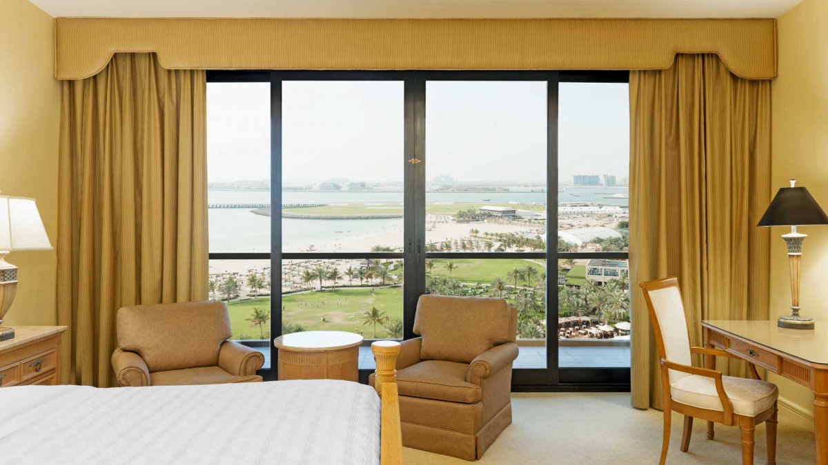 ROYAL CLUB TOWER ROOM