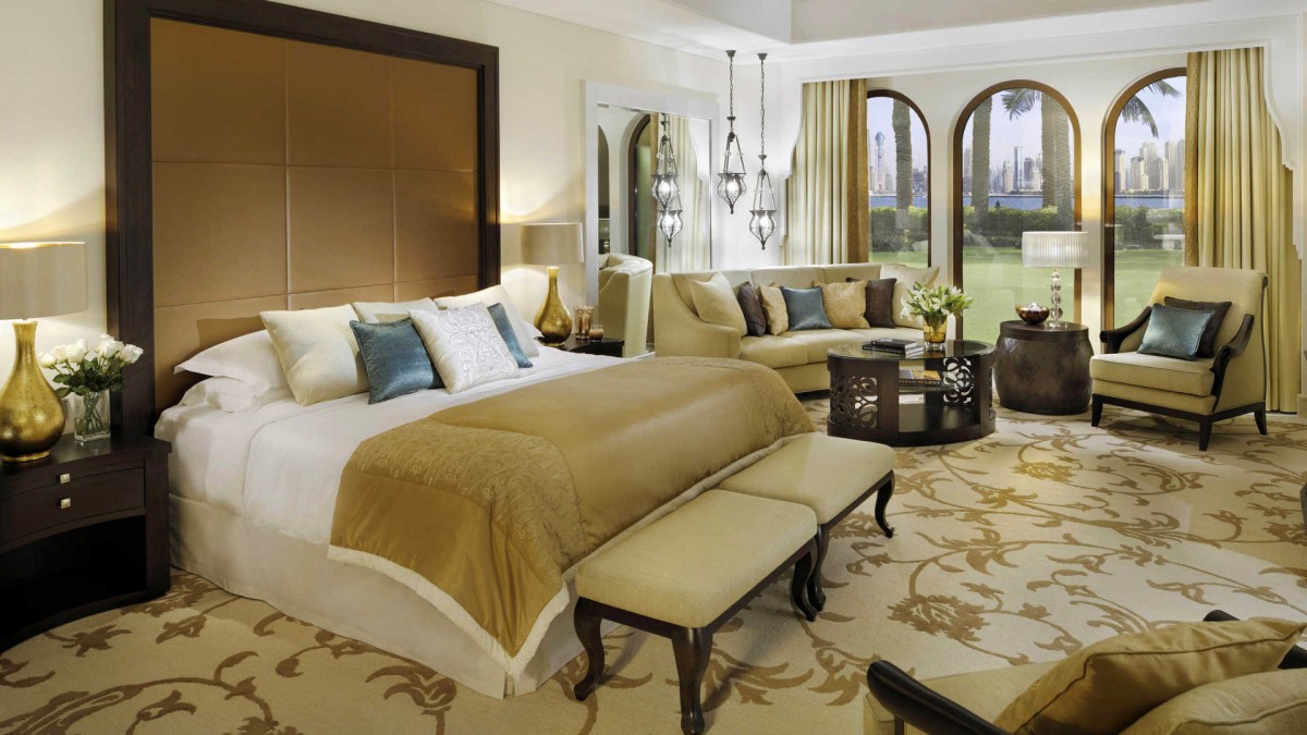 PALM BEACH JUNIOR SUITE