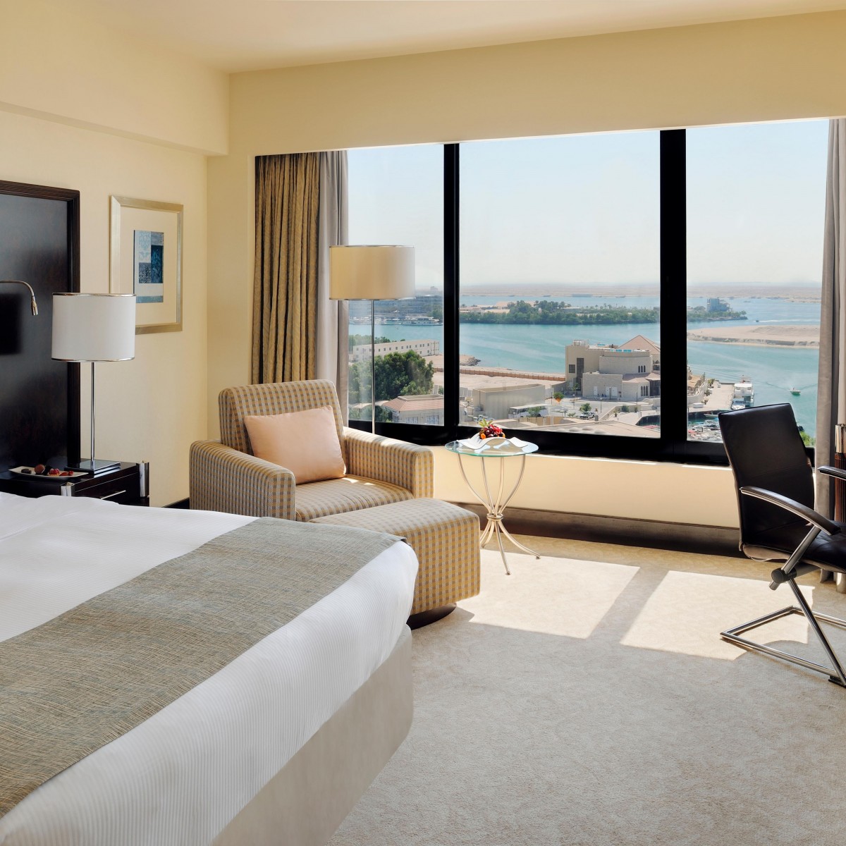 CLUB ROOM