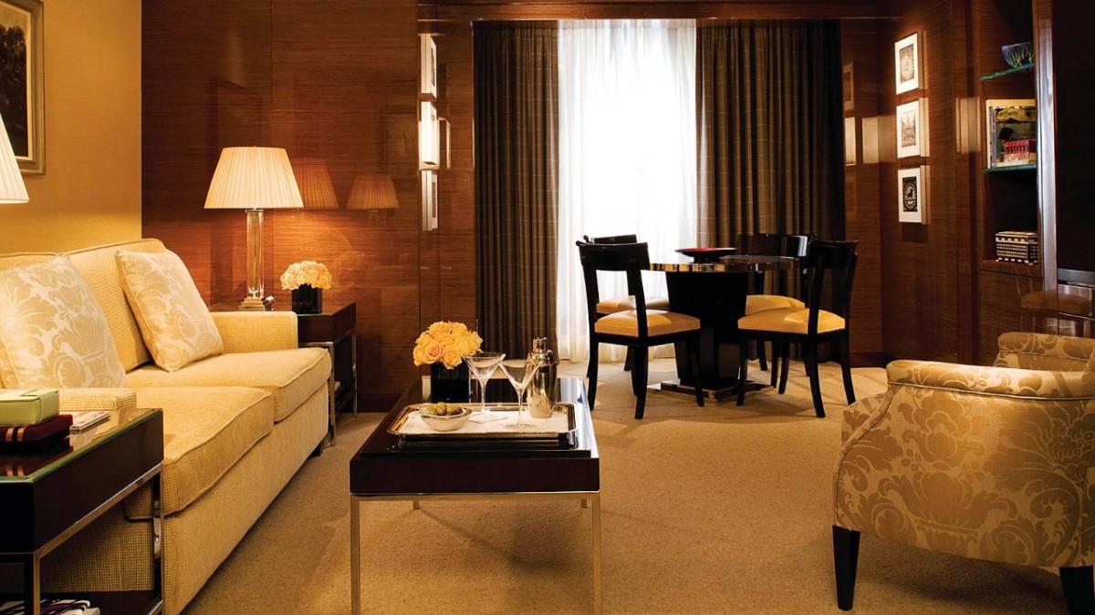 AMBASSADOR SUITE