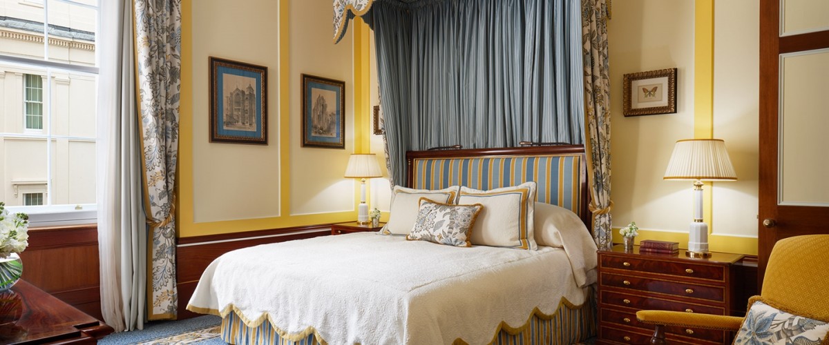 PREMIER ROOM