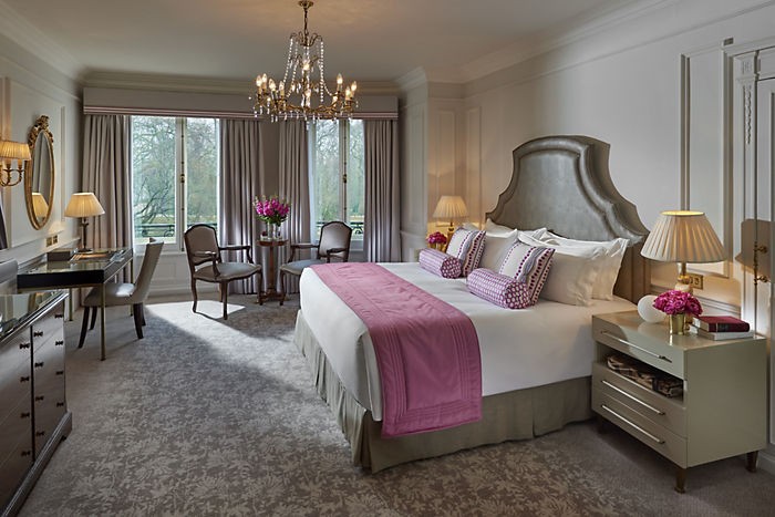 ONE BEDROOM DELUXE PARK SUITE