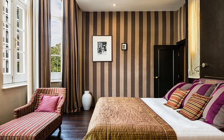 EXECUTIVE SUITE