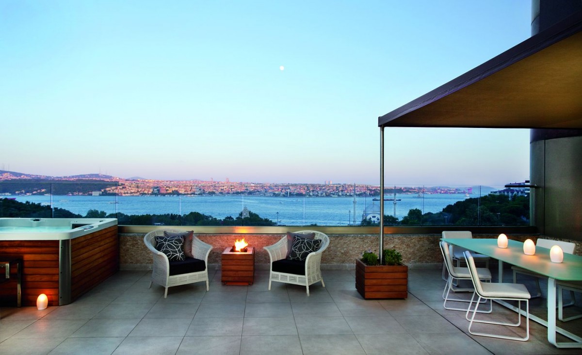 TERRACE SUITE