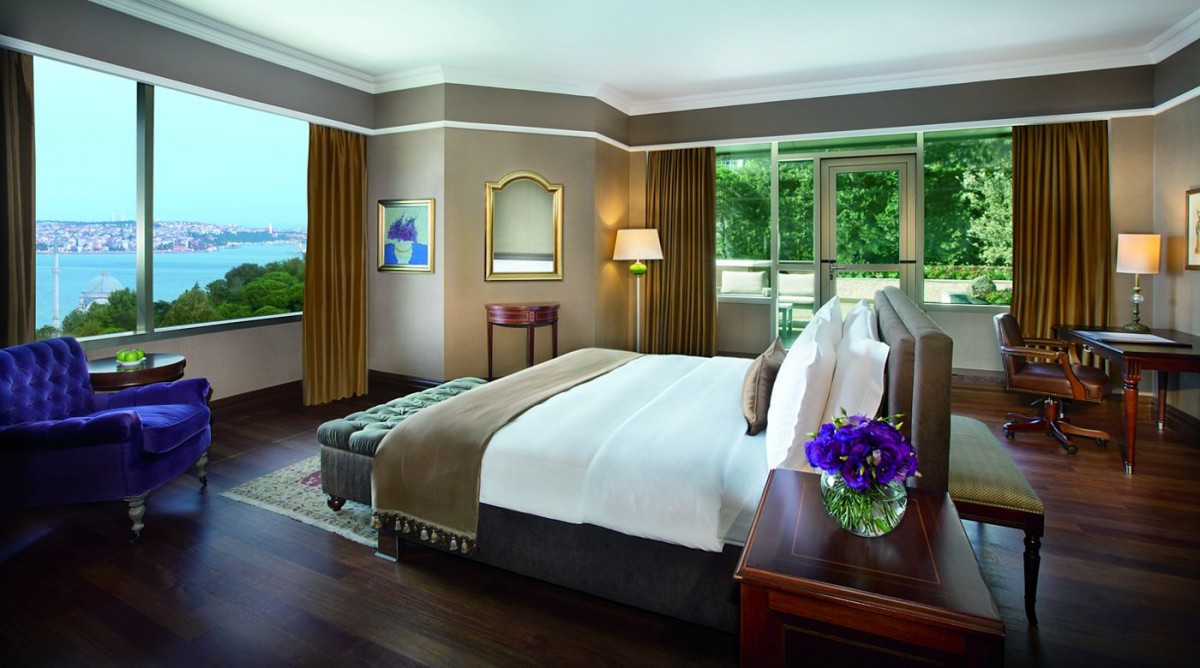 PRESIDENTIAL SUITE
