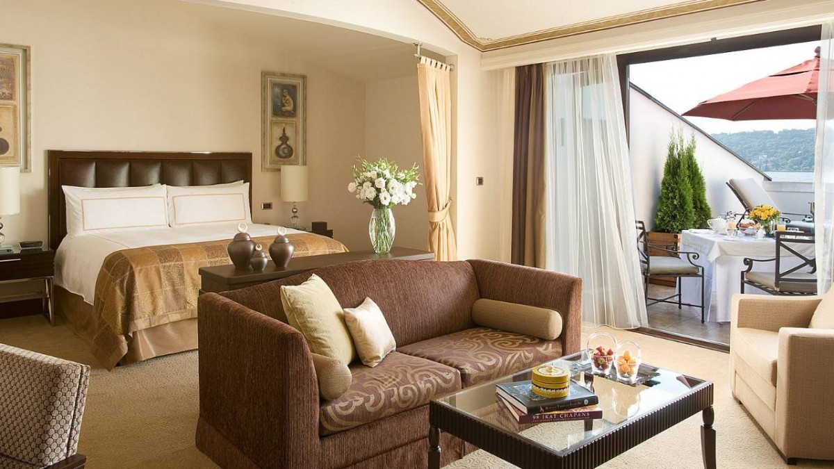 PALACE ROOF SUITE
