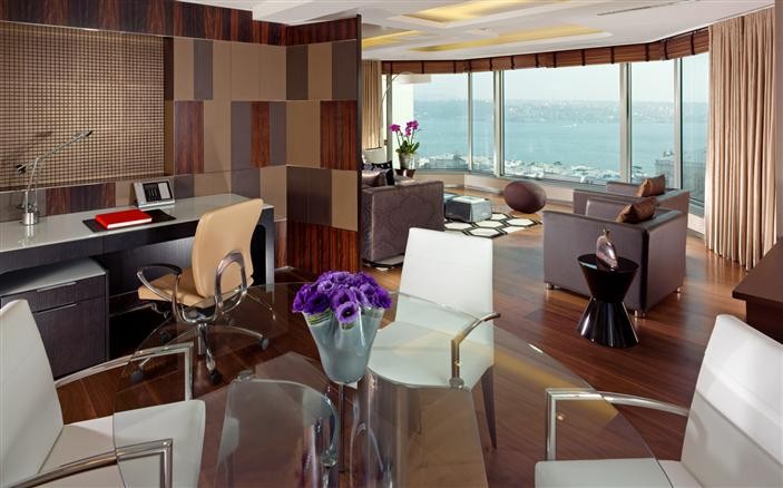 ONE BEDROOM BOSPHORUS VIEW CORNER SUITE