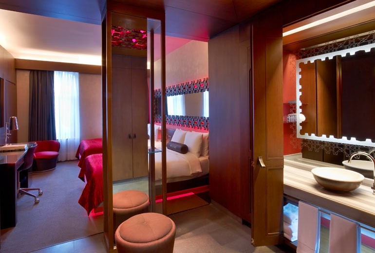 WONDERFUL ROOM