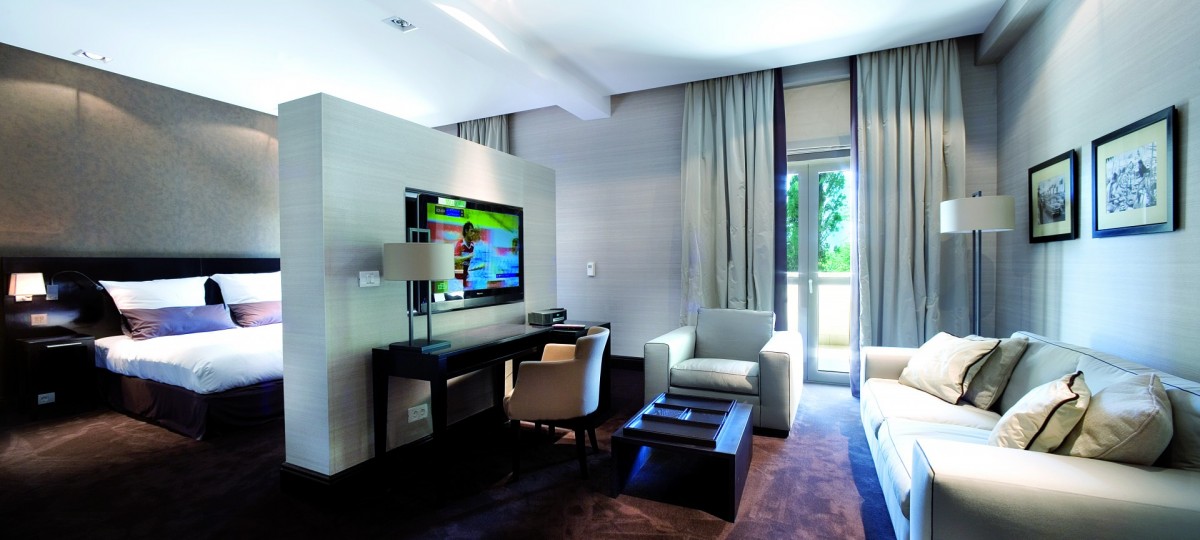 JUNIOR SUITE