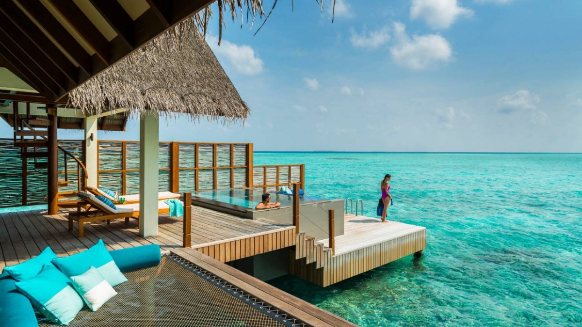 SUNSET WATER VILLA WITH POOL