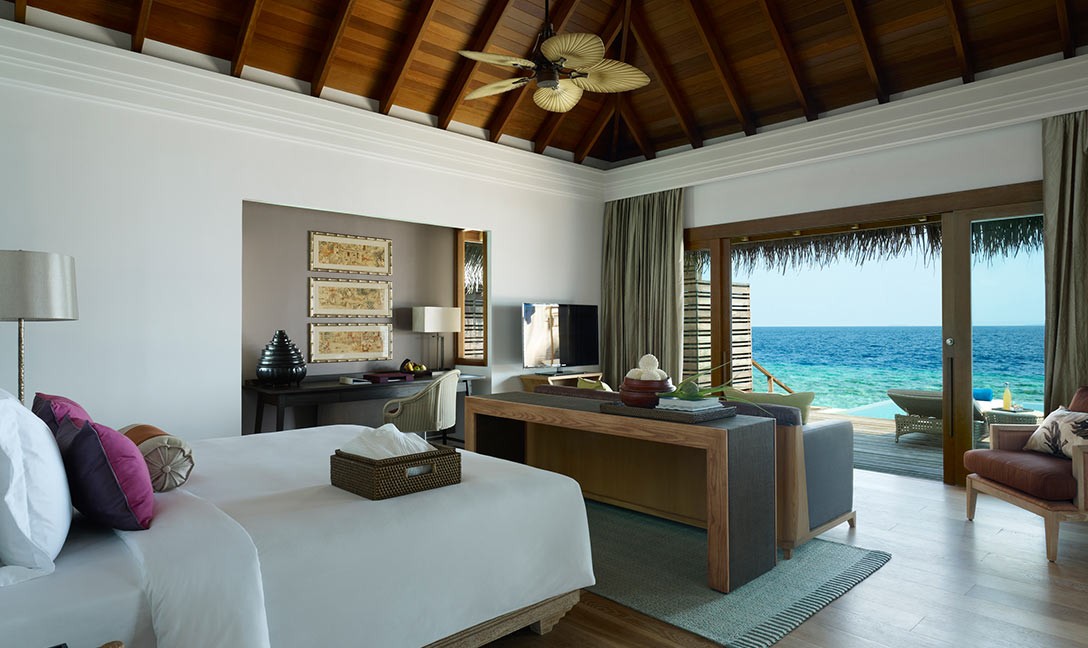 OCEAN VILLA WITH POOL