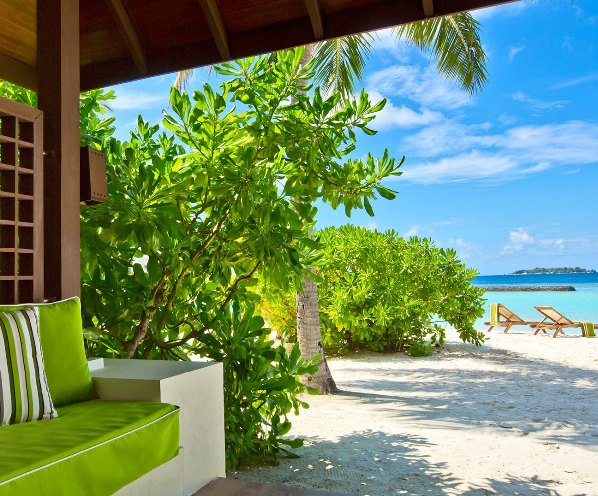 BEACHFRONT DELUXE BUNGALOW