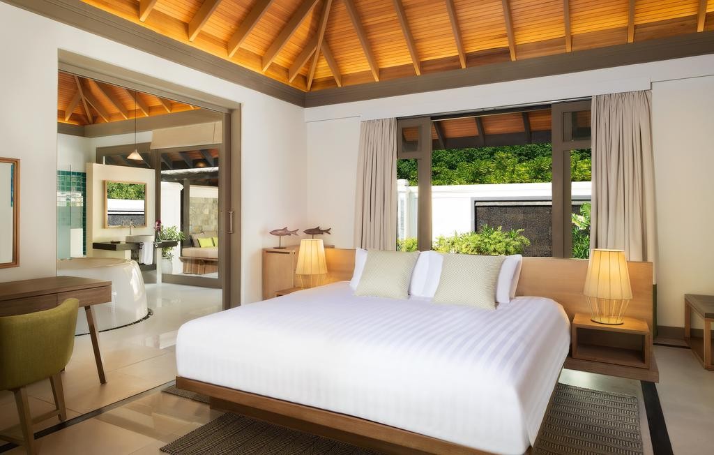 ONE BEDROOM BEACH SUITES WITH PRIVATE POOLS