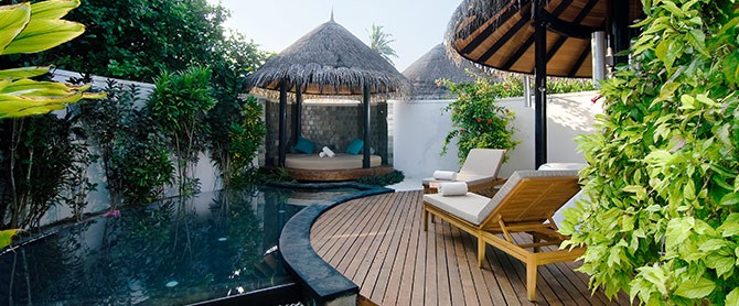 POOL BEACH VILLA