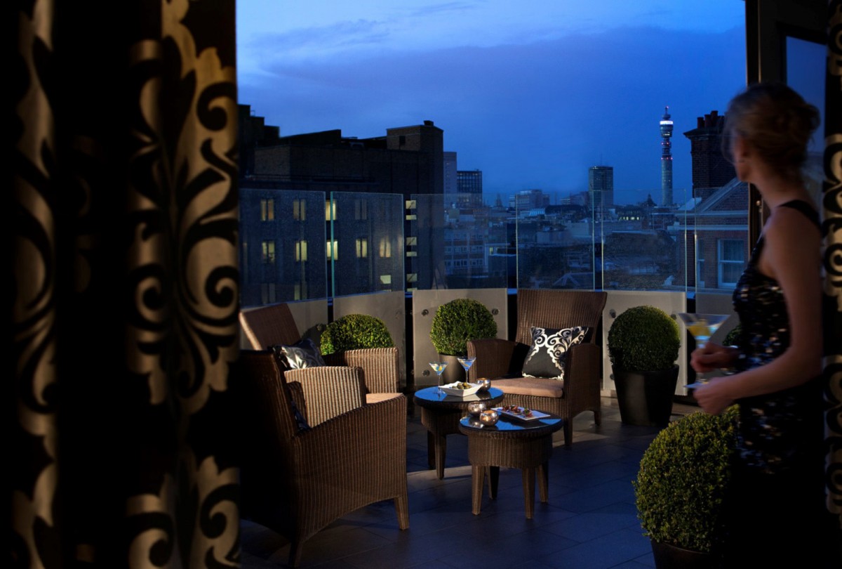 THE EBONY SUITE