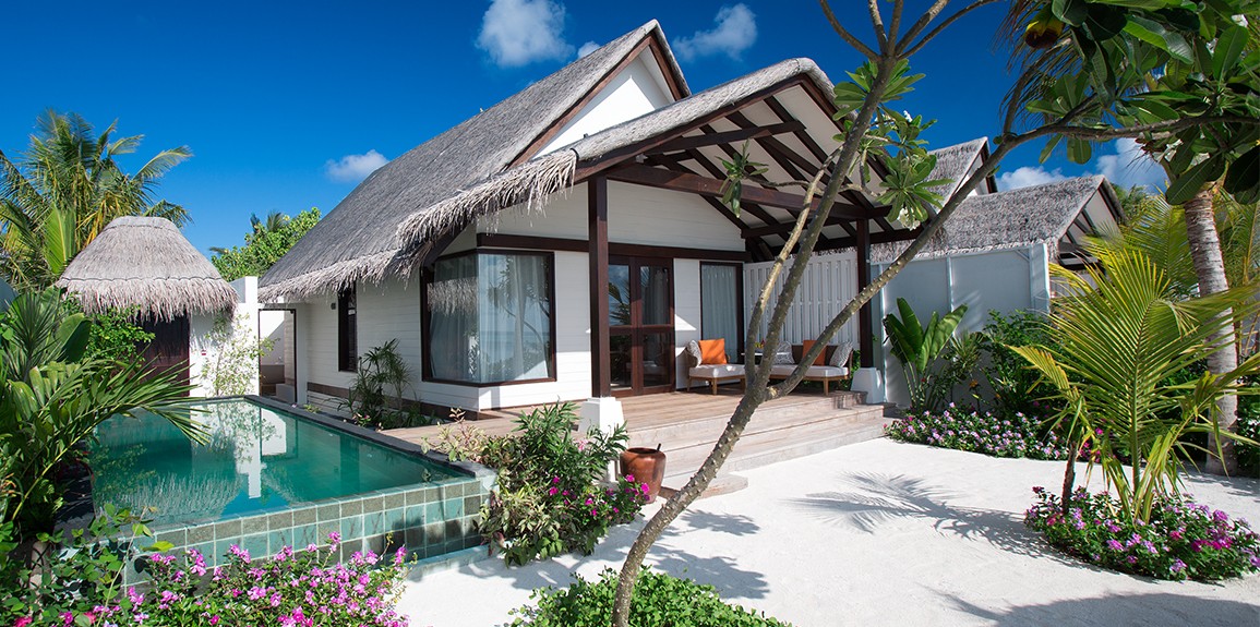 EARTH VILLAS