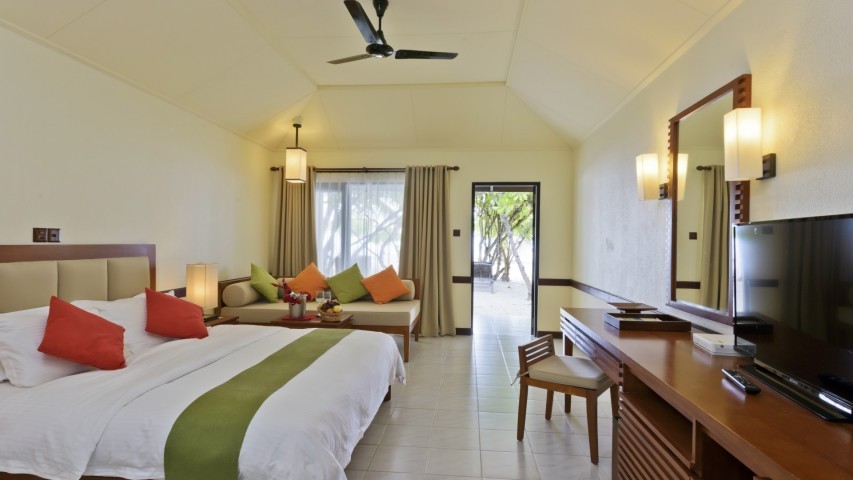 SUPERIOR BEACH BUNGALOW