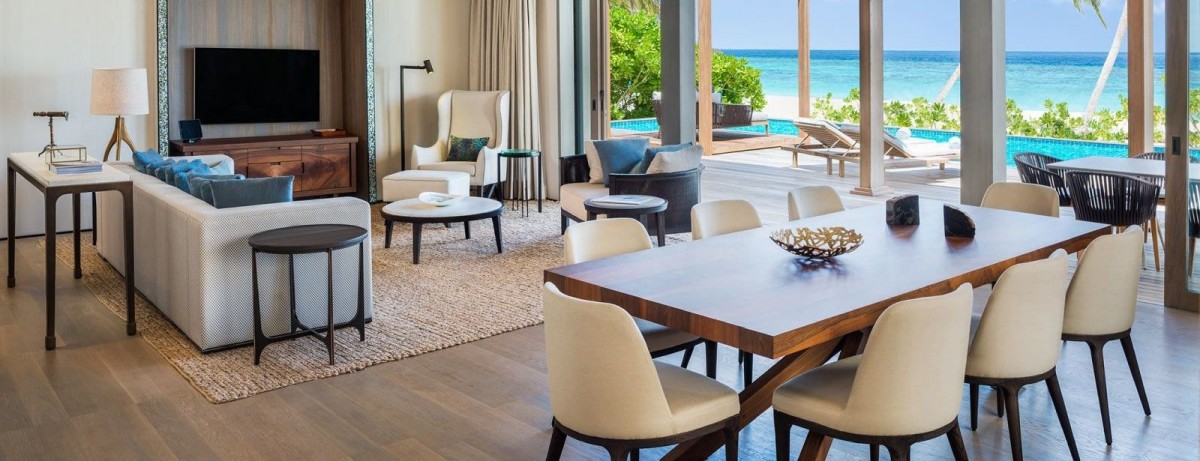 TWO-BEDROOM BEACH SUITE WITH POOL