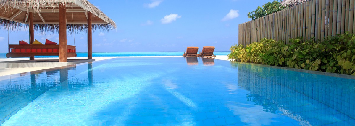 DELUXE BEACH VILLA WITH POOL