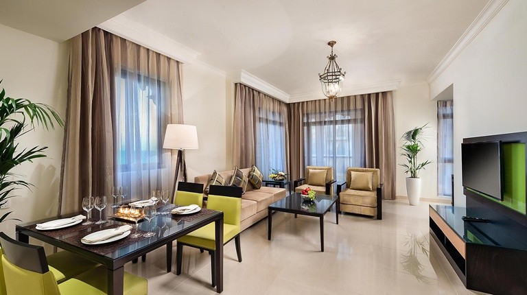 GRAND DELUXE SUITE