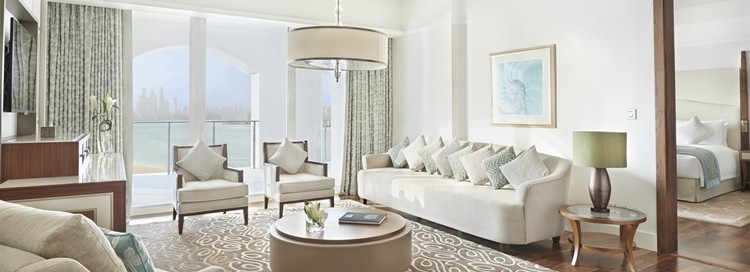 KING PREMIER SUITE WITH SEA VIEW