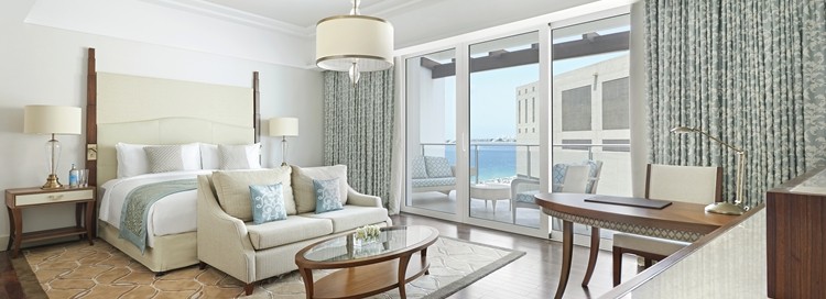 KING SUPERIOR ROOM WITH PARTIAL SEA VIEW