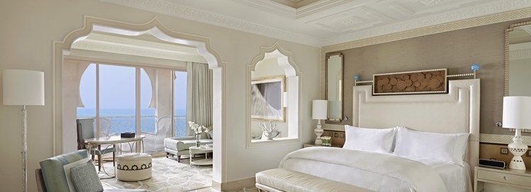 KING JUNIOR SUITE WITH SEA VIEW AND BALCONY