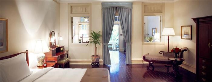 PALM COURT SUITE