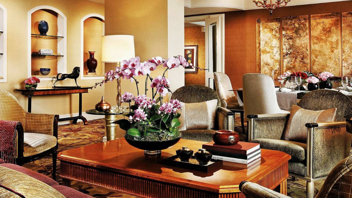 ROYAL ONE-BEDROOM SUITE