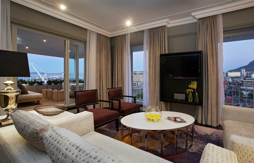 PRESIDENTIAL SUITE