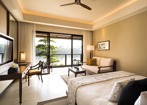 DELUXE LAGOON VIEW ROOM