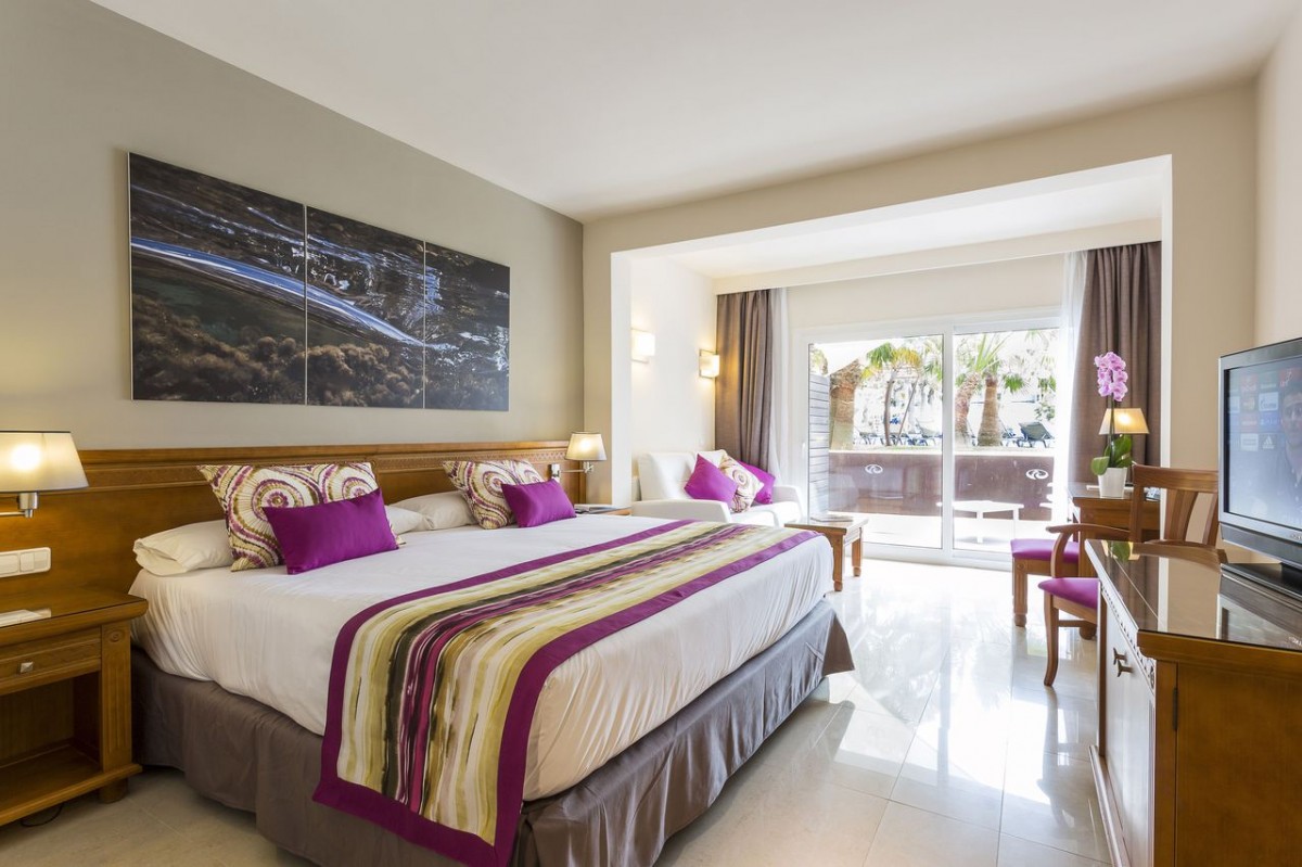 DOUBLE SUPERIOR ROOM