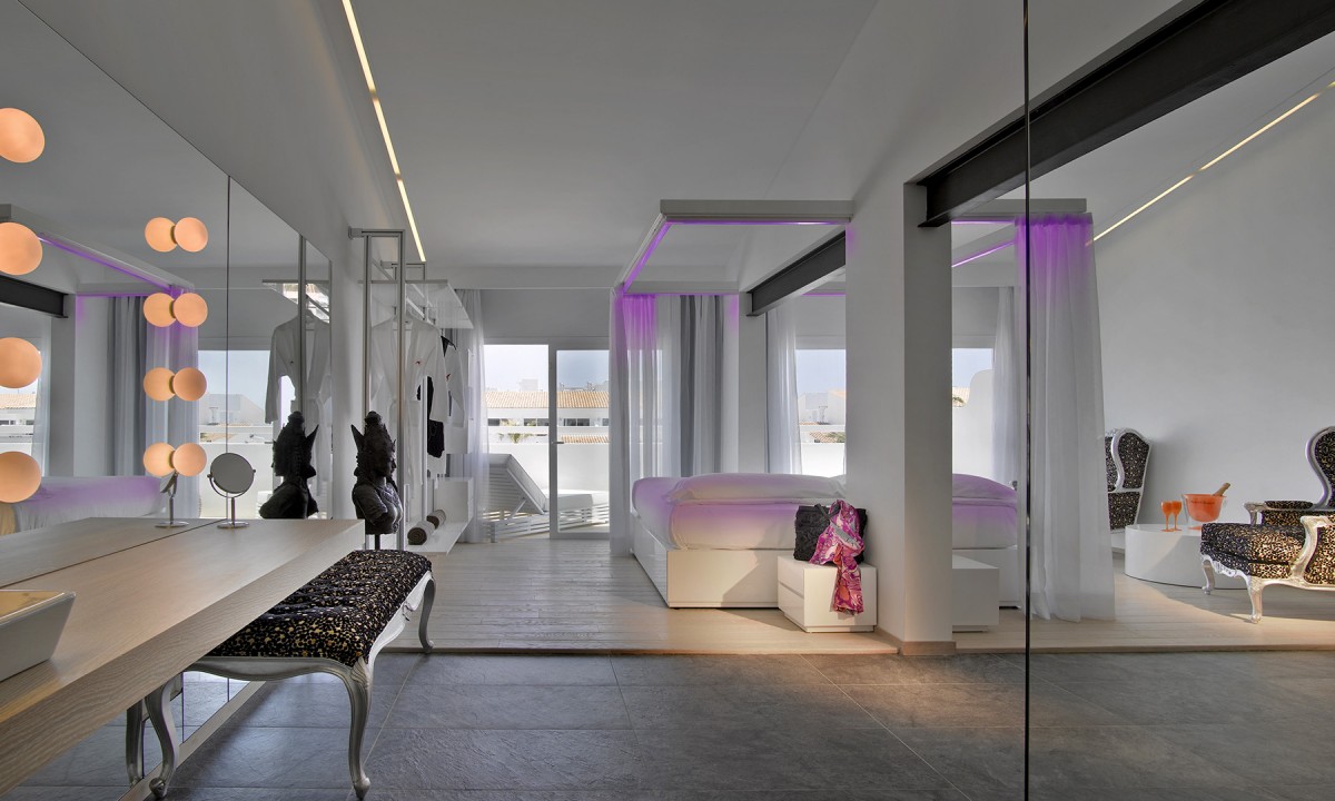 SUITE STAGE VIEW