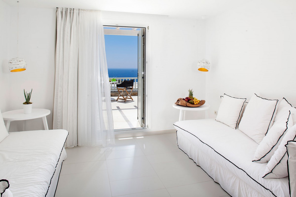 GRAND EXECUTIVE SUITE