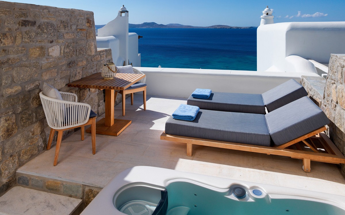 PREMIUM SEA VIEW JACUZZI ROOM