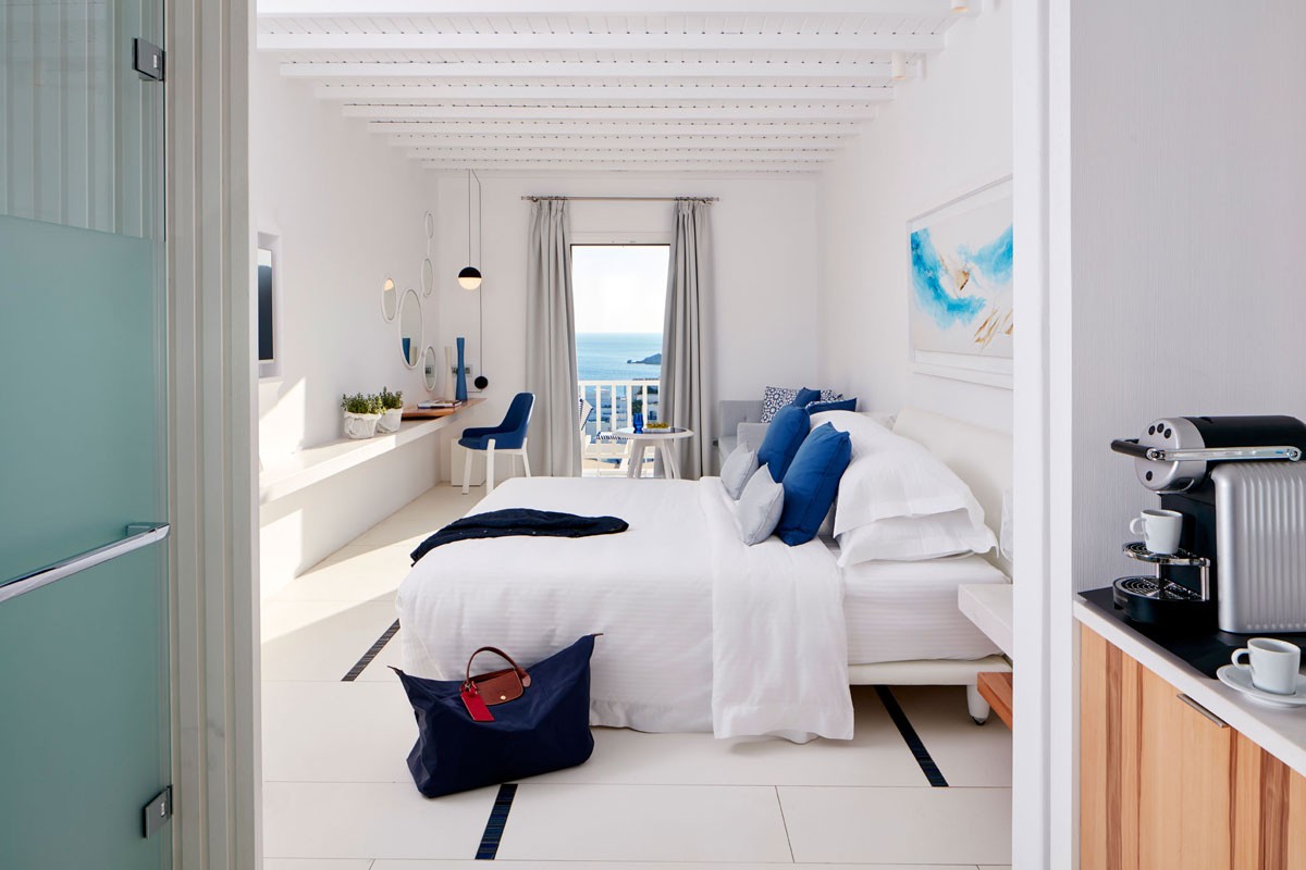 WHITE BLISS
