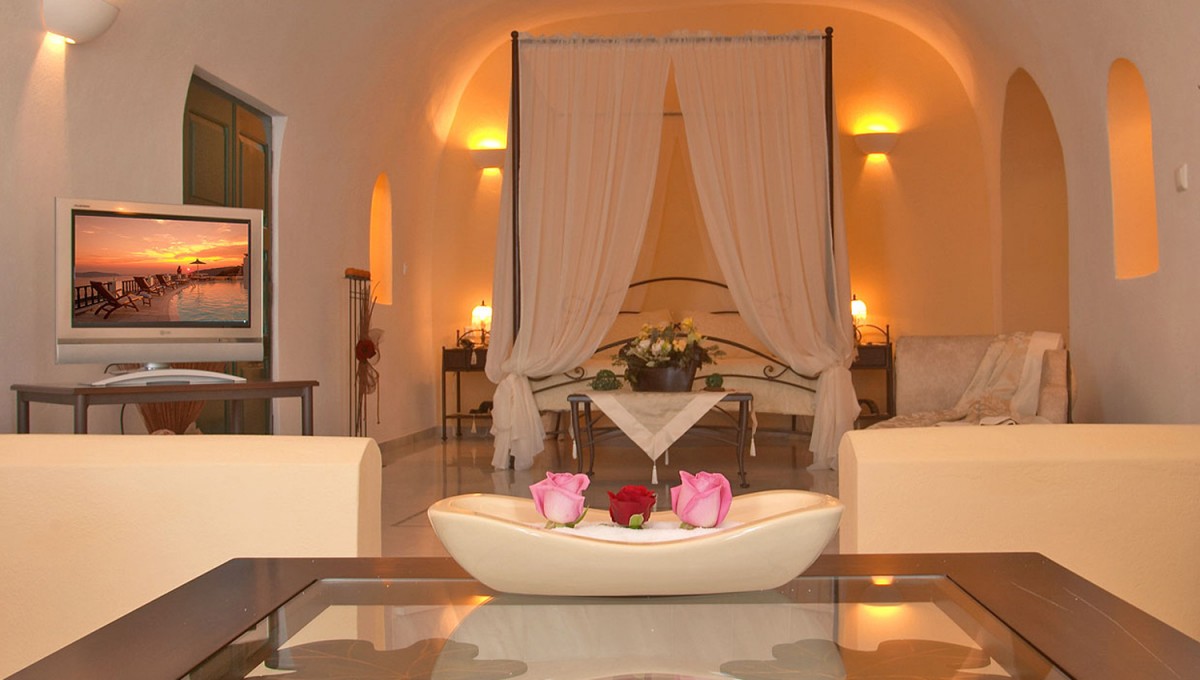 HONEYMOON SUITE