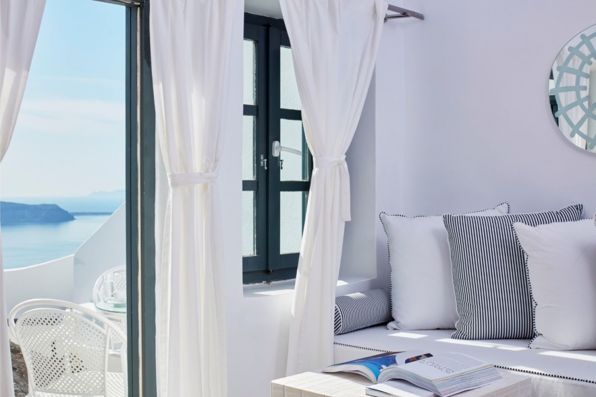 JUNIOR SUITES