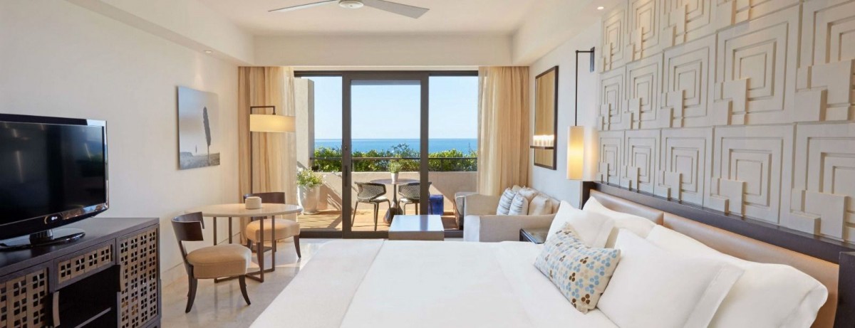 PREMIUM DELUXE ROOM