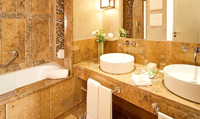 GRAND DELUXE ROOM WITH GARDEN VIEW