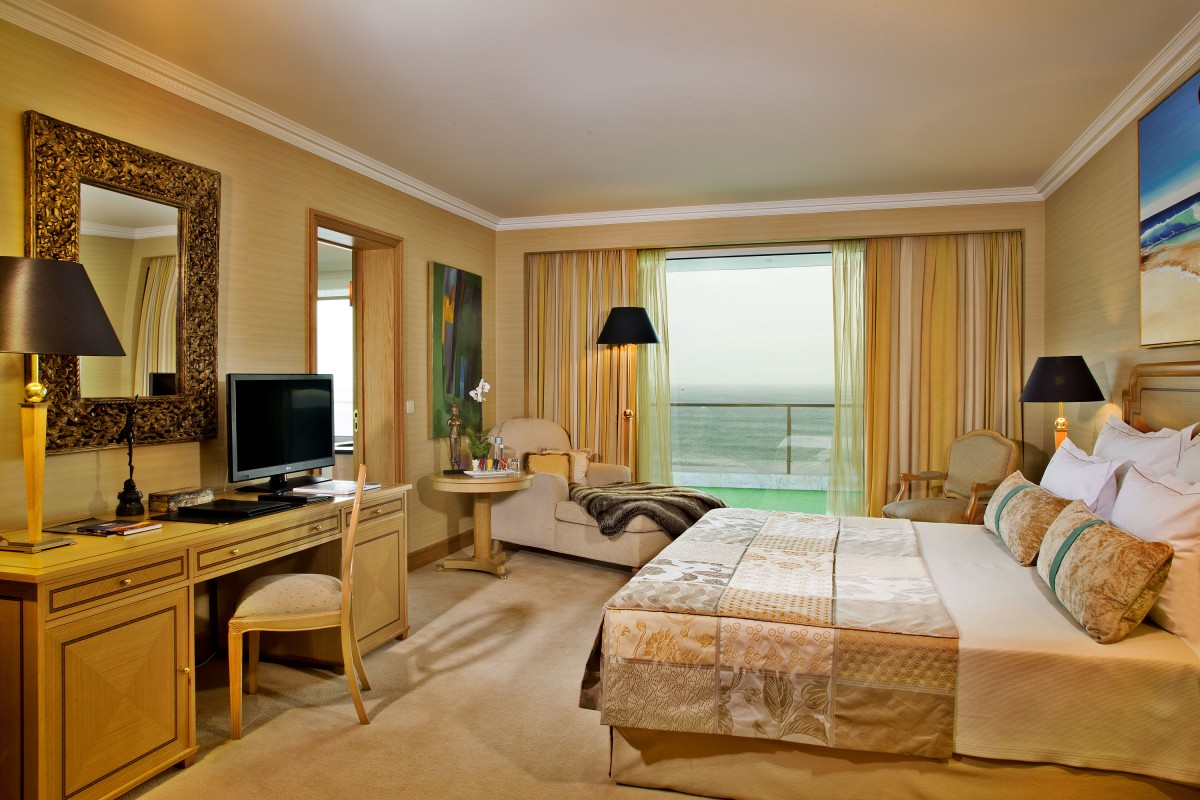 PRESIDENTIAL SUITE
