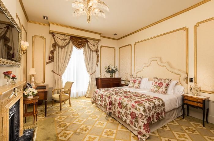 SUITE SALVADOR DALÍ