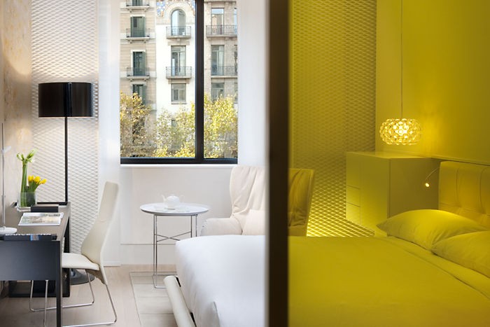 DELUXE BOULEVARD ROOM