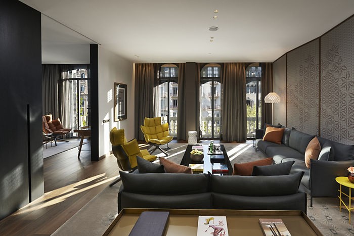 PREMIER SUITE