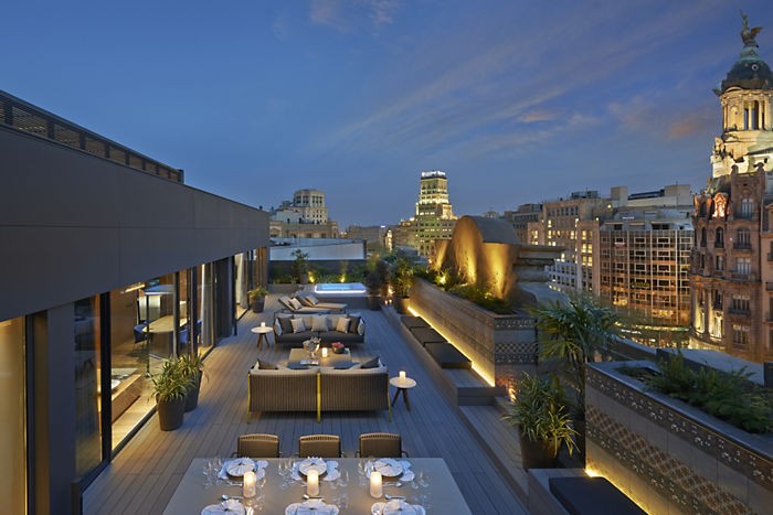 BARCELONA SUITE